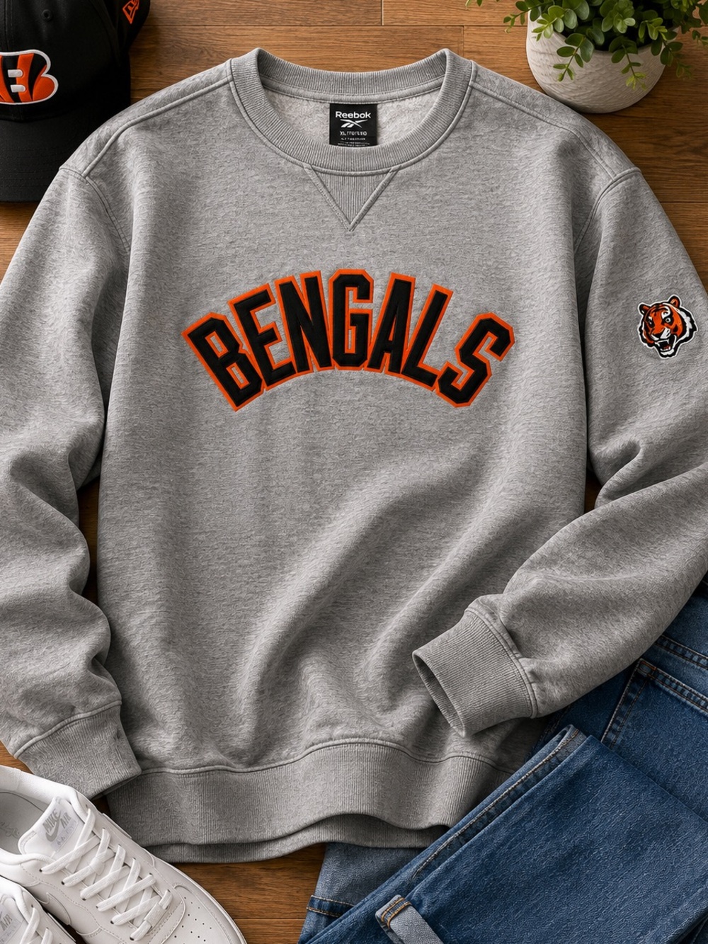 Reebok Gray and Orange Crewneck Sweatshirt Men’s